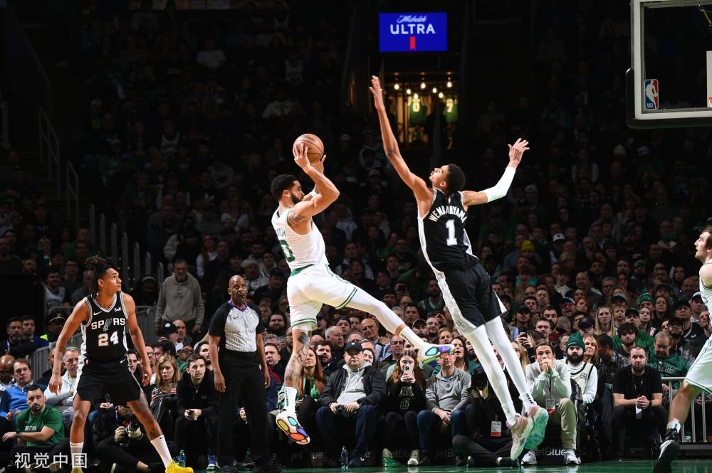 比赛顺利完 比赛顺利完