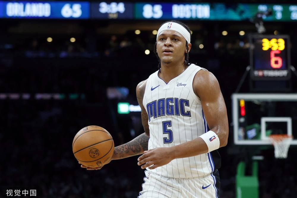 的转会费与 的转会费与