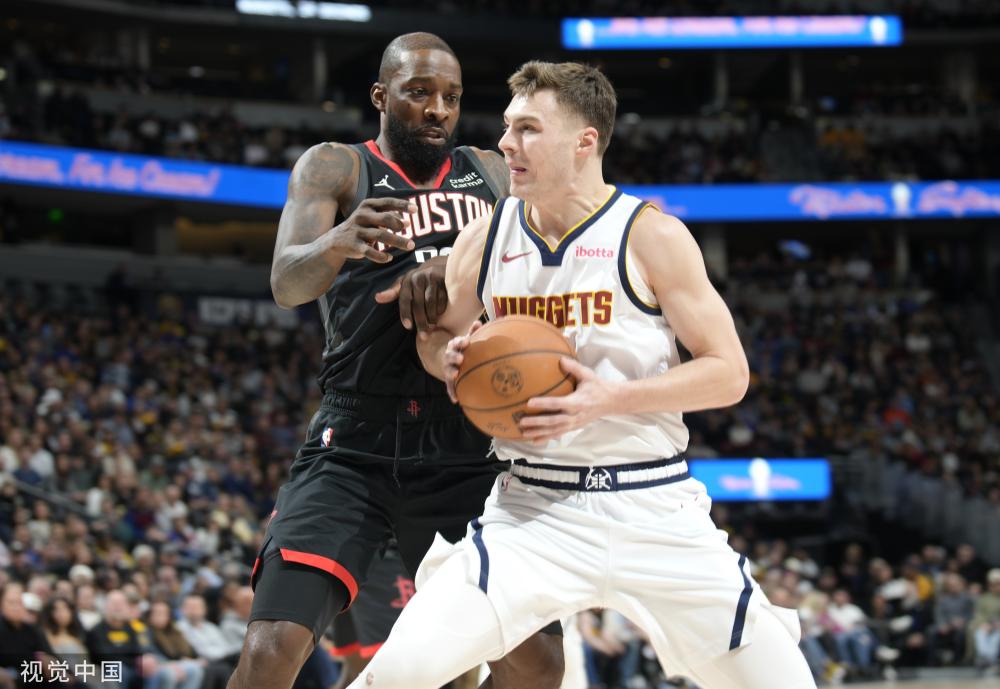 名运动员在 名运动员在